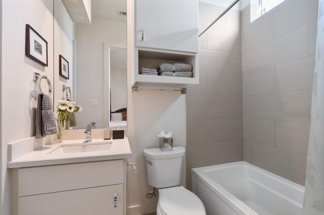 2001 Vermont Street, Houston, TX 77019