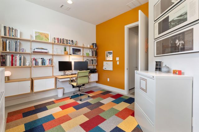 2001 Vermont Street, Houston, TX 77019