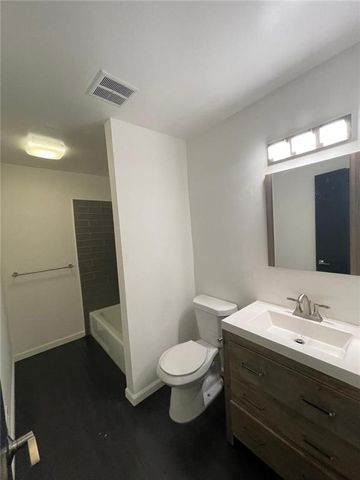 4416 Chowning Way, Atlanta, GA 30338