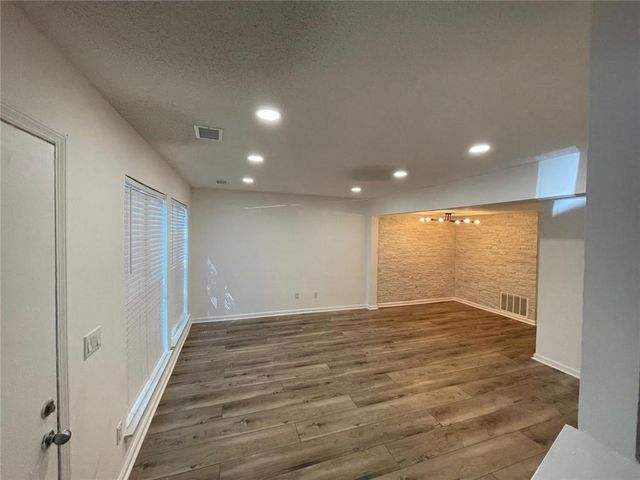 4416 Chowning Way, Atlanta, GA 30338