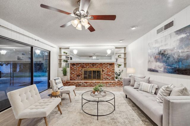 3094 W Escalon Avenue, Fresno, CA 93711