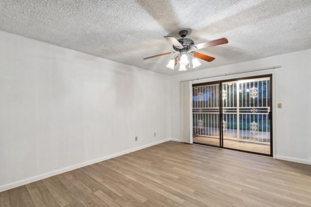 3094 W Escalon Avenue, Fresno, CA 93711
