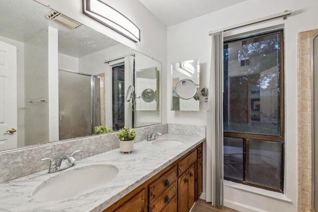 3094 W Escalon Avenue, Fresno, CA 93711