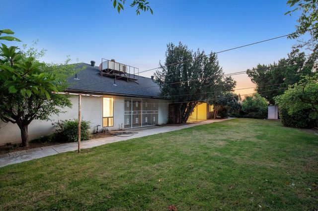 3094 W Escalon Avenue, Fresno, CA 93711