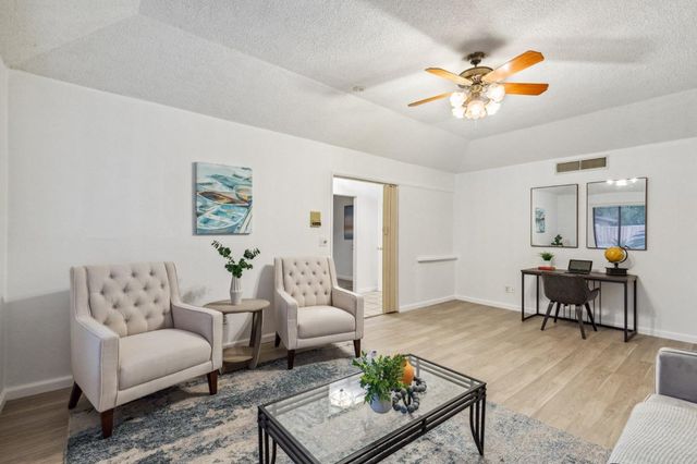 3094 W Escalon Avenue, Fresno, CA 93711