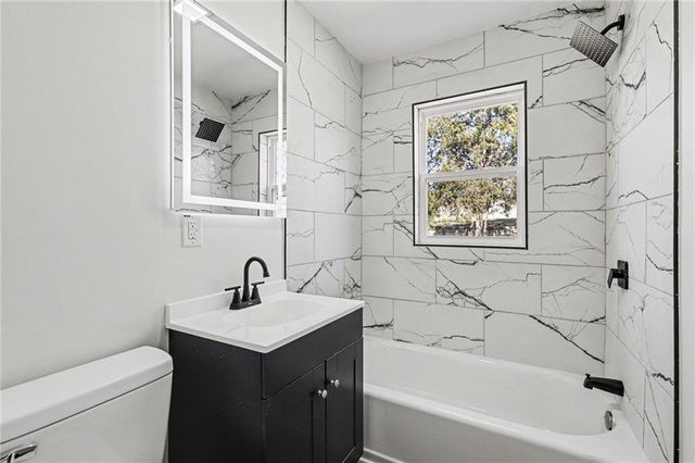 2720 Hagemann Street, Kansas City, KS 66106