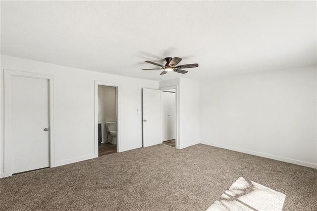 2720 Hagemann Street, Kansas City, KS 66106