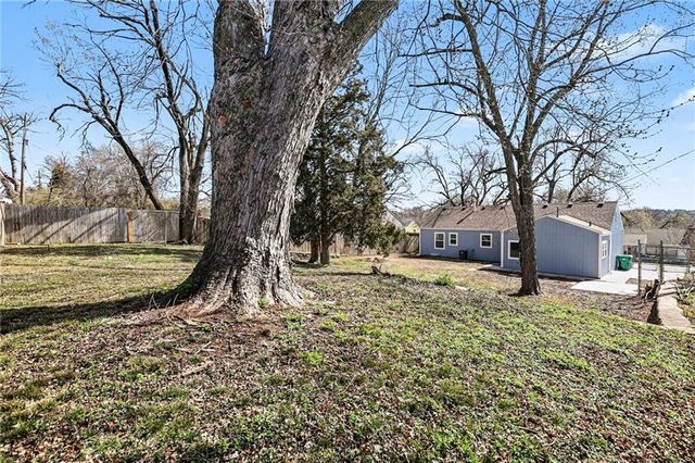 2720 Hagemann Street, Kansas City, KS 66106