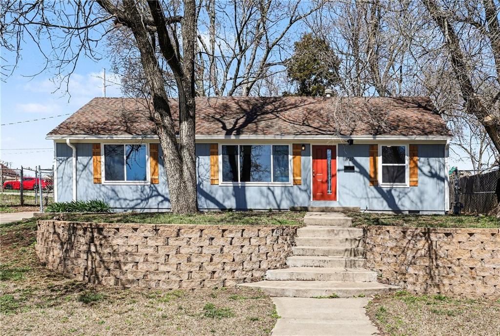 2720 Hagemann Street, Kansas City, KS 66106