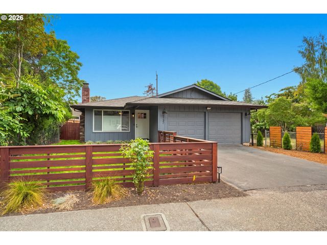 9137 N GENEVA Ave, Portland, OR 97203