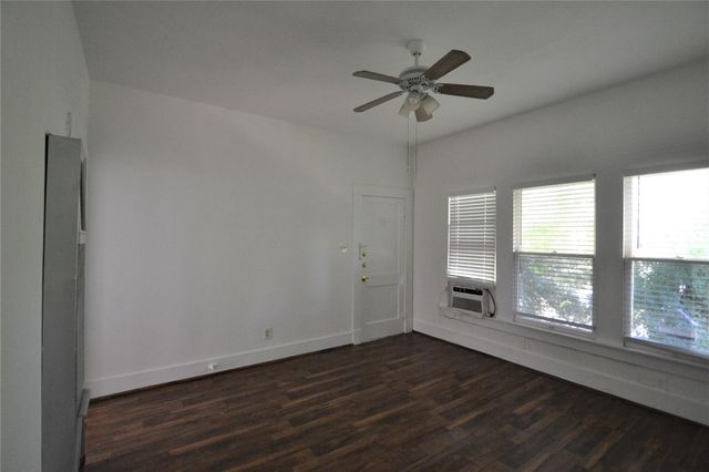 1517 Bonnie Brae Street 4, Houston, TX 77006