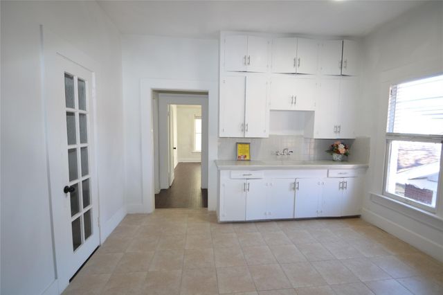 1517 Bonnie Brae Street 4, Houston, TX 77006
