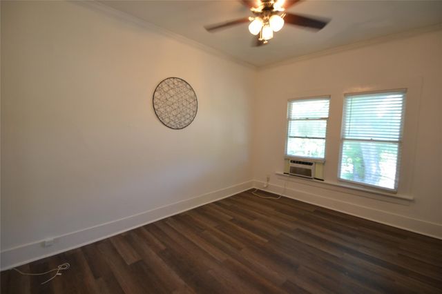 1517 Bonnie Brae Street 4, Houston, TX 77006