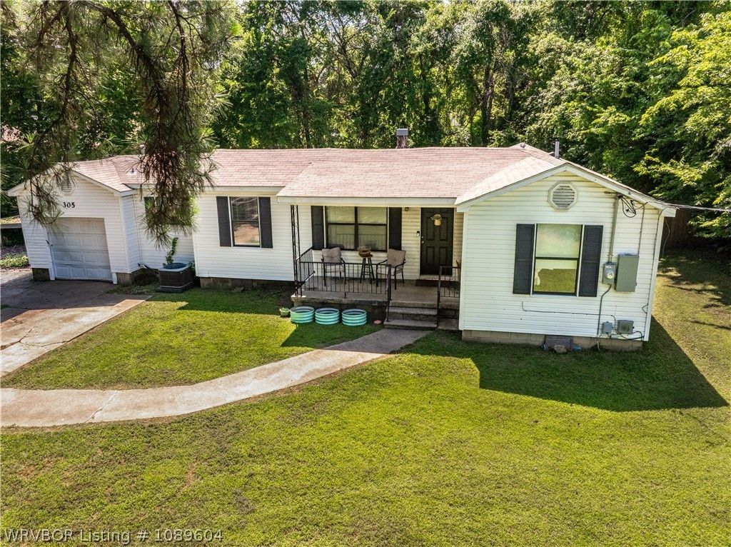 305 21st Street, Van Buren, AR 72956