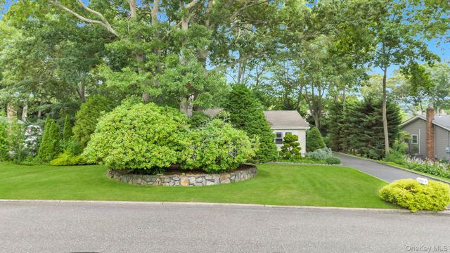9 Alpine Place, Lake Grove, NY 11755