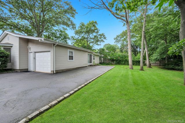 9 Alpine Place, Lake Grove, NY 11755