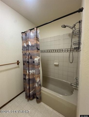 4508 Dredge Lake Road, Juneau, AK 99801