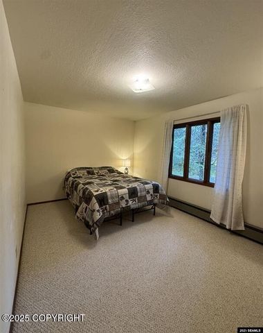 4508 Dredge Lake Road, Juneau, AK 99801