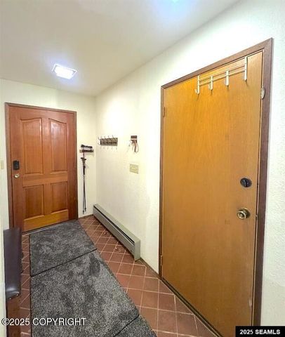 4508 Dredge Lake Road, Juneau, AK 99801