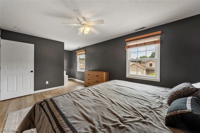 8528 Spencer Court, North Ridgeville, OH 44039