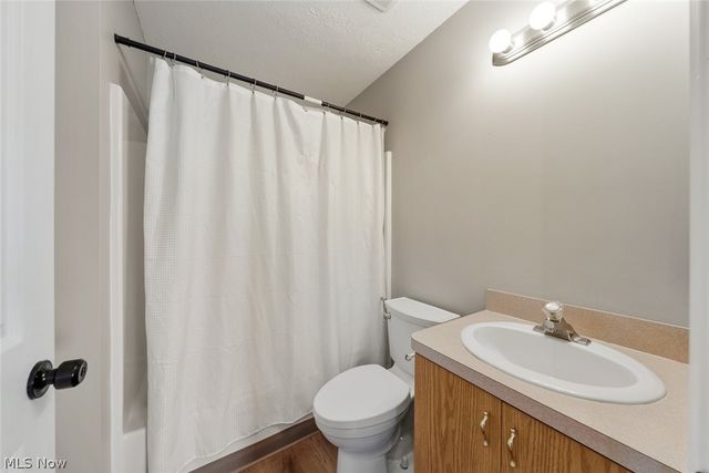 8528 Spencer Court, North Ridgeville, OH 44039