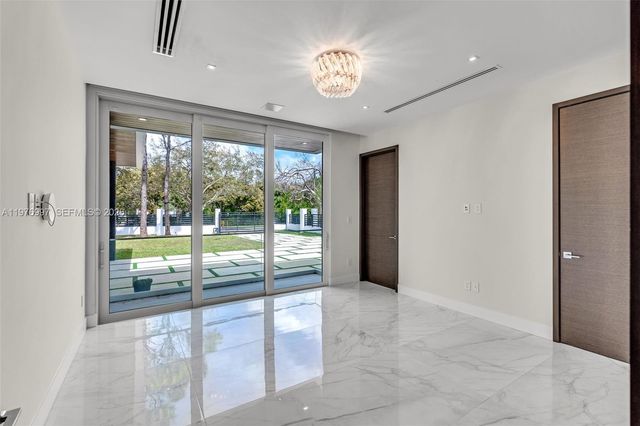 6300 SW 126th St, Pinecrest, FL 33156