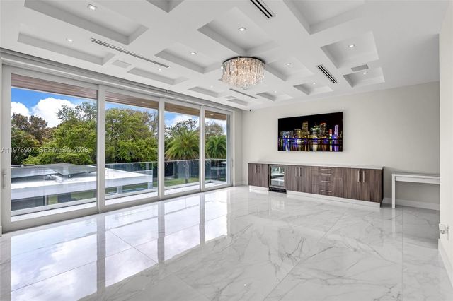 6300 SW 126th St, Pinecrest, FL 33156