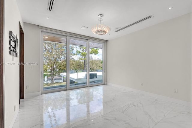 6300 SW 126th St, Pinecrest, FL 33156