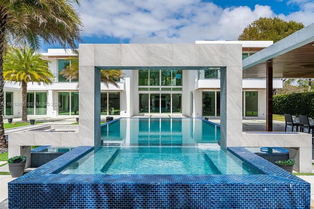 6300 SW 126th St, Pinecrest, FL 33156