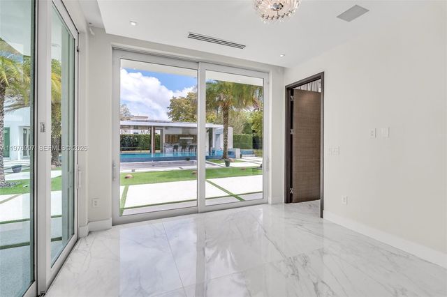 6300 SW 126th St, Pinecrest, FL 33156