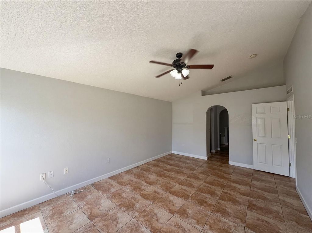 Image 4 of property listing at 107 HERRING WAY, Kissimmee, FL 34759