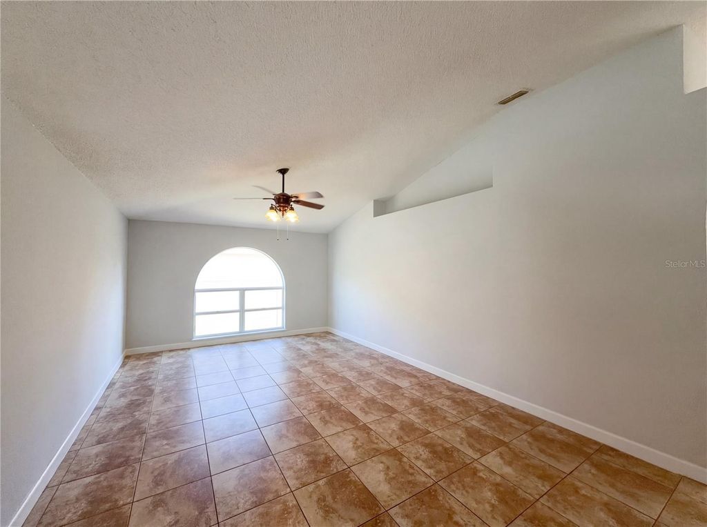 Image 10 of property listing at 107 HERRING WAY, Kissimmee, FL 34759