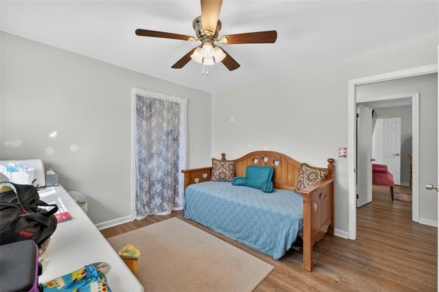 5867 Meadow View Lane, Flowery Branch, GA 30542