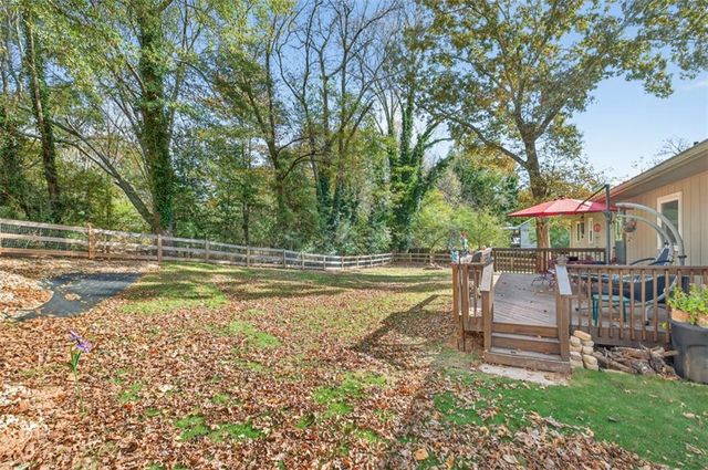 5867 Meadow View Lane, Flowery Branch, GA 30542