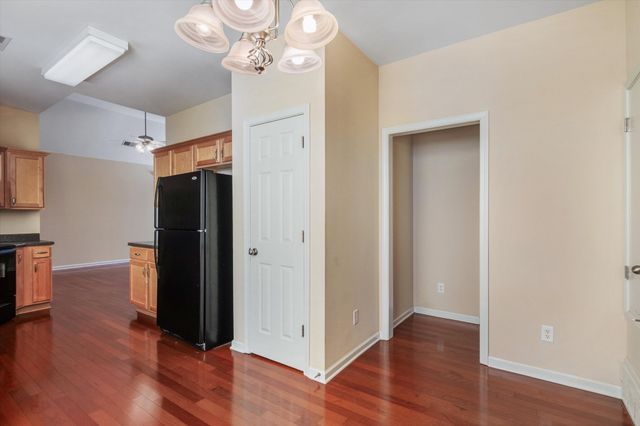 1365 HARBOR PARK DR, Memphis, TN 38103