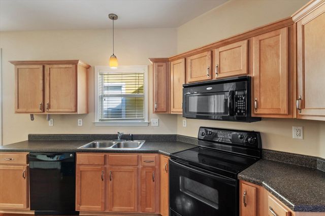 1365 HARBOR PARK DR, Memphis, TN 38103