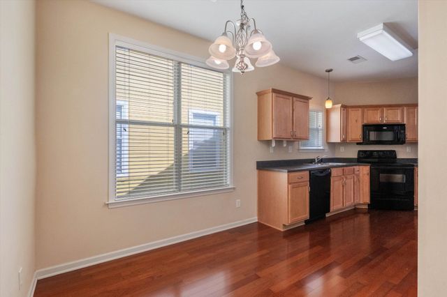 1365 HARBOR PARK DR, Memphis, TN 38103