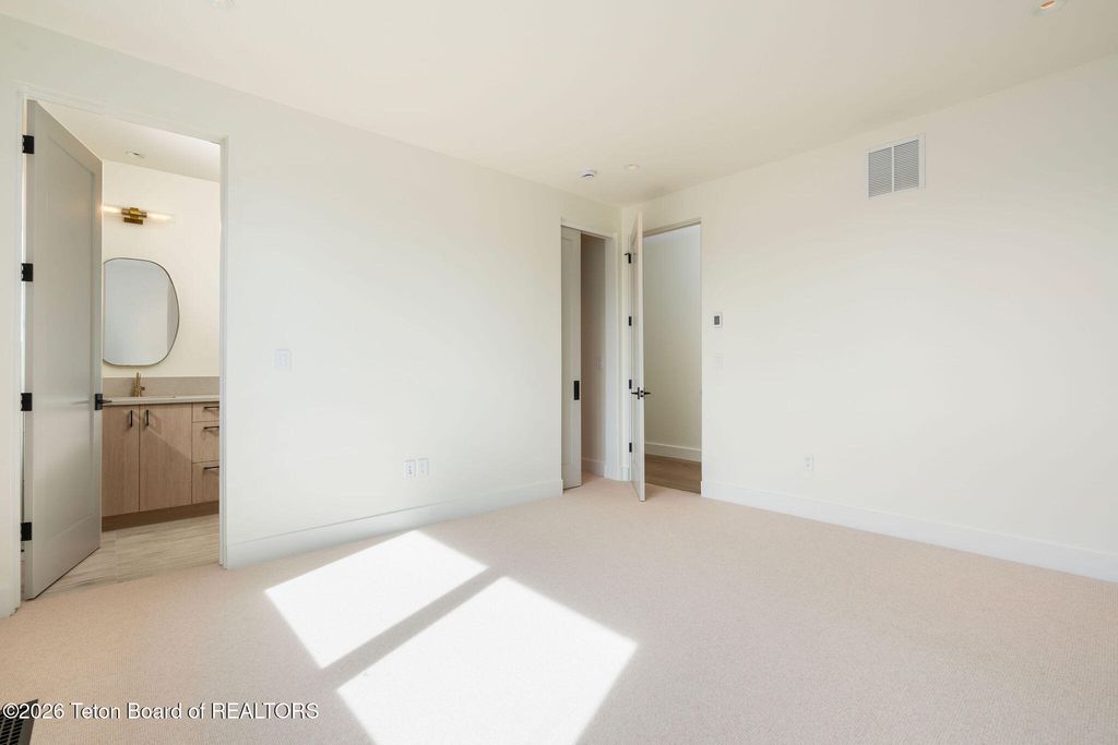 175 HUCKLEBERRY Drive, Jackson, WY 83001 photo 21