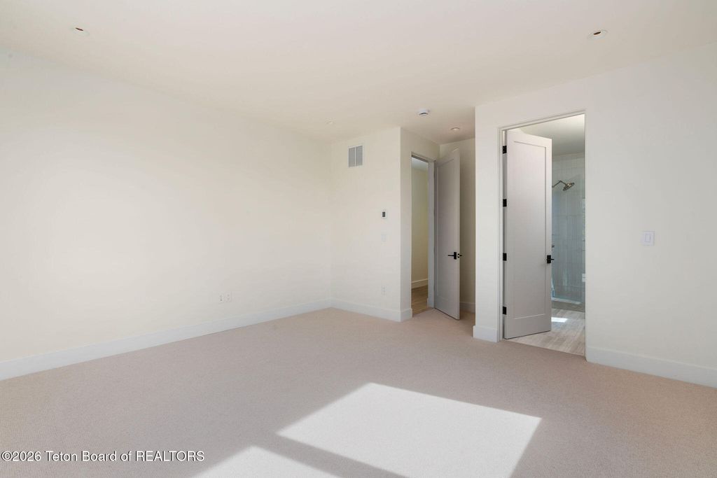 175 HUCKLEBERRY Drive, Jackson, WY 83001 photo 27