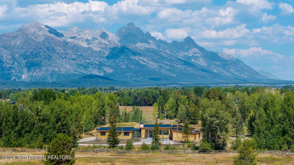 175 HUCKLEBERRY Drive, Jackson, WY 83001 photo 31