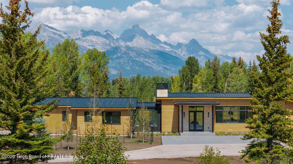 175 HUCKLEBERRY Drive, Jackson, WY 83001 photo 33
