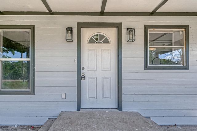 106 County Road 416, Brazoria, TX 77422