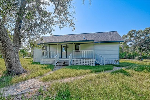 106 County Road 416, Brazoria, TX 77422