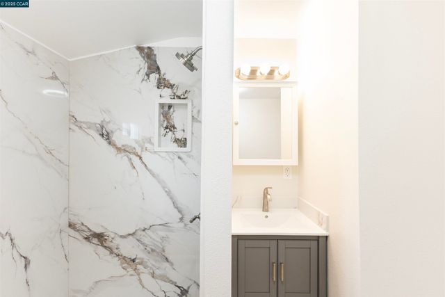 3500 66th Ave, Oakland, CA 94605