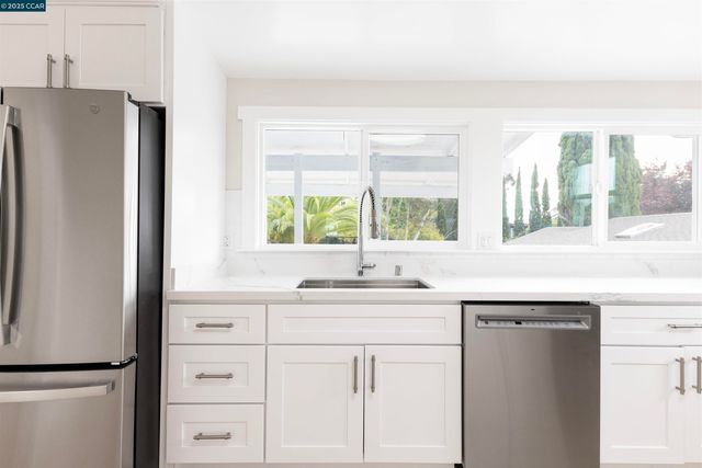 3500 66th Ave, Oakland, CA 94605