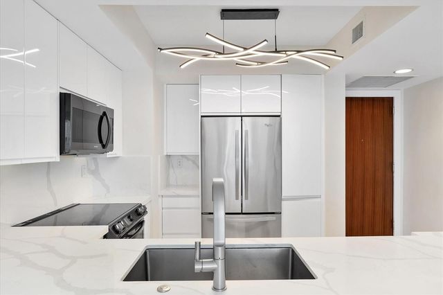2821 N Ocean Boulevard 902s, Fort Lauderdale, FL 33308