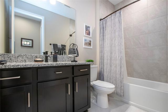 16714 SAVORY MIST CIRCLE, Bradenton, FL 34211