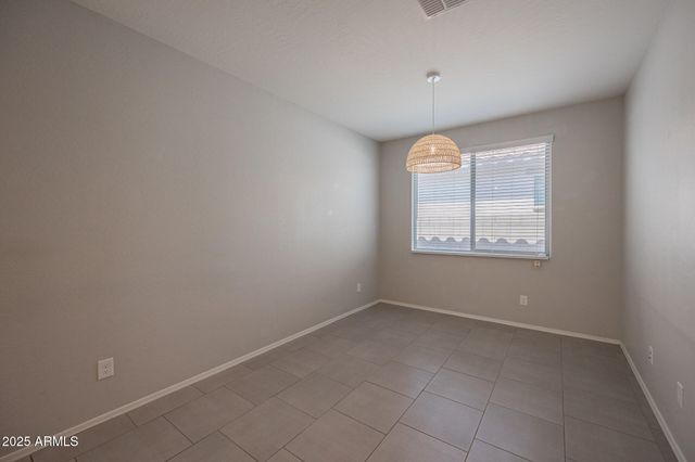 2841 W APOLLO Road, Phoenix, AZ 85041