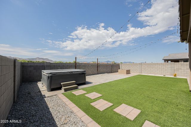 2841 W APOLLO Road, Phoenix, AZ 85041