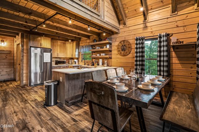 1606 Dove Wing Way, Sevierville, TN 37862